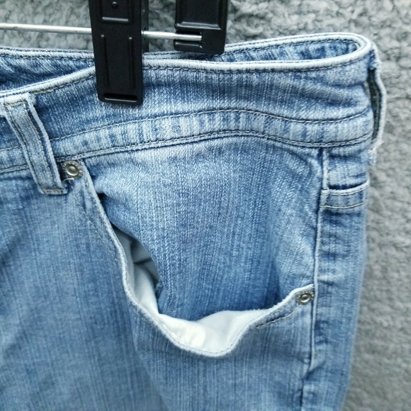 Chico's 25 Platinum Floral Marquis Blue Solid Cropped Jeans 34.5" 23.5" 12" - Picture 4 of 11